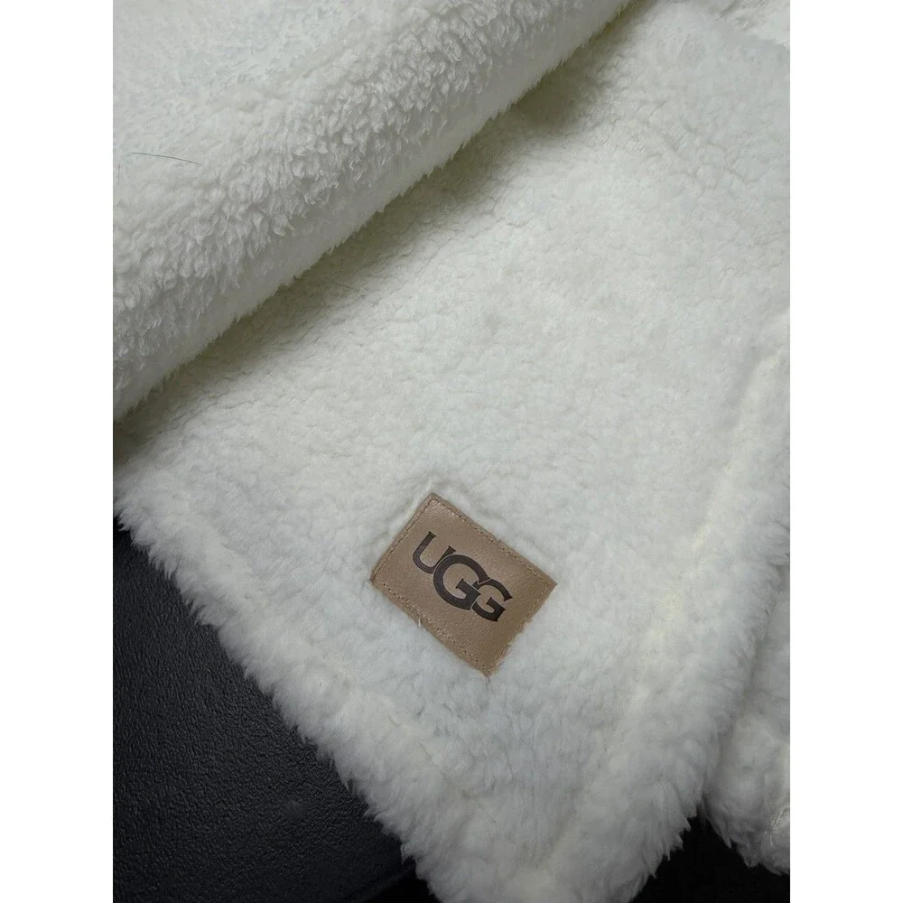 UGG Brody King Reversible 5 Piece Comforter Set Thermal Birch